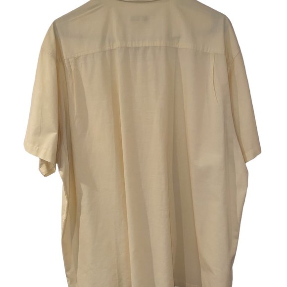 IZOD Yellow Short Sleeve Button Up, Men's Extra Large (XL) - Picture 7 of 9